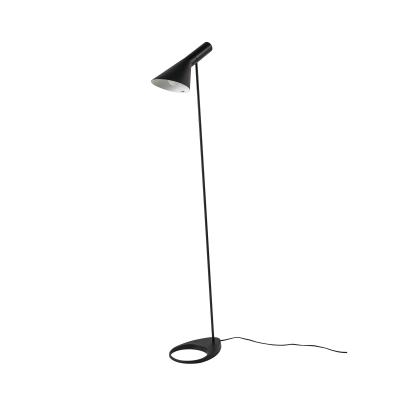 Louis Poulsen AJ Tischleuchte HP AJ Floor Lamp