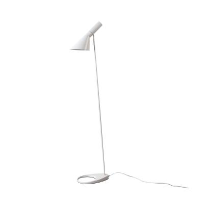 Louis Poulsen AJ Tischleuchte HP AJ Floor Lamp