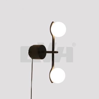 BVH Design Pearl Lamp Wall