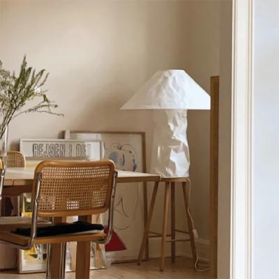 Lampampe DuPont Paper Table Lamp